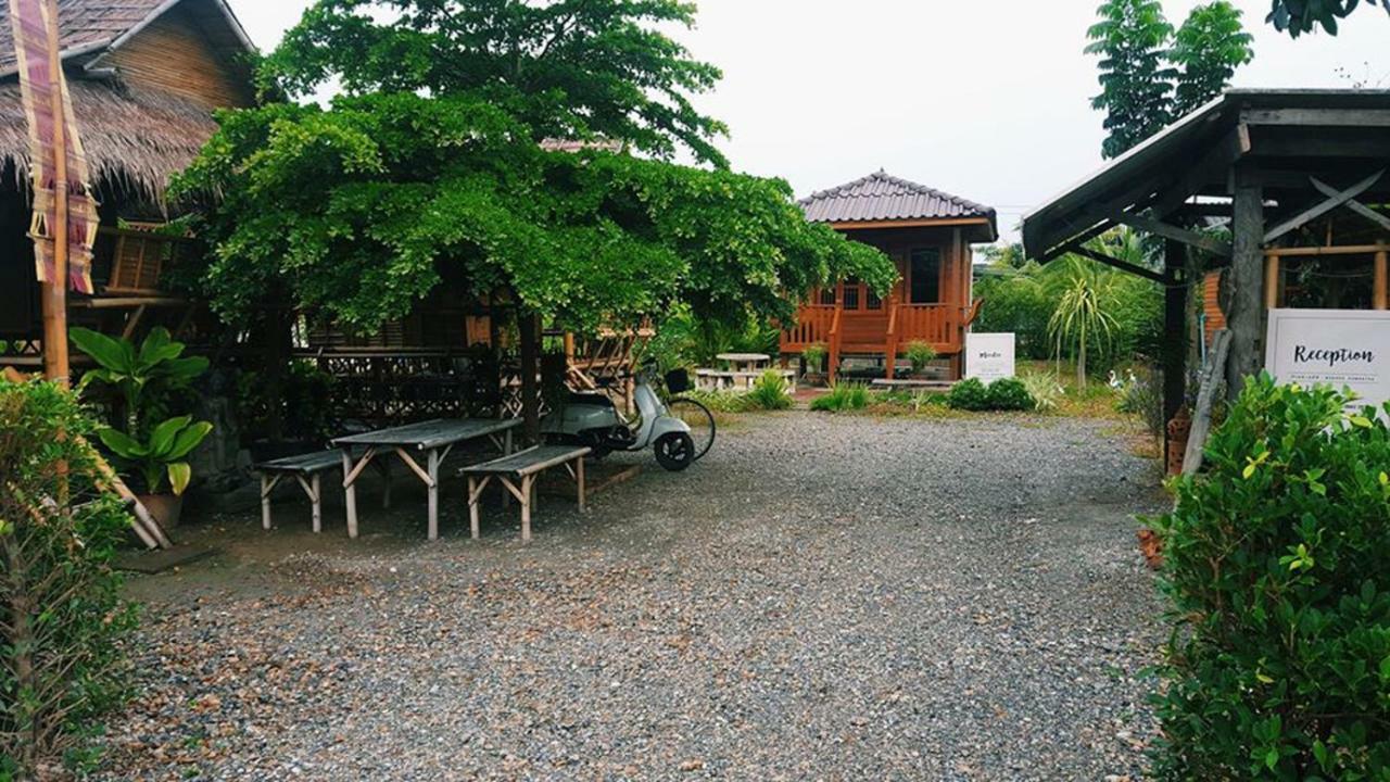 บ้านสวนมีดี ลำพูน Meedee Homestay Lamphun Ban Nong Pla Kho Exterior foto